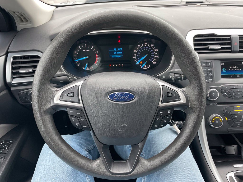 Used 2016 Ford Fusion S FWD image 18