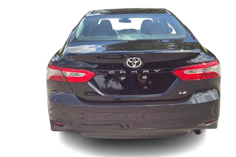Used 2018 Toyota Camry LE FWD image 25