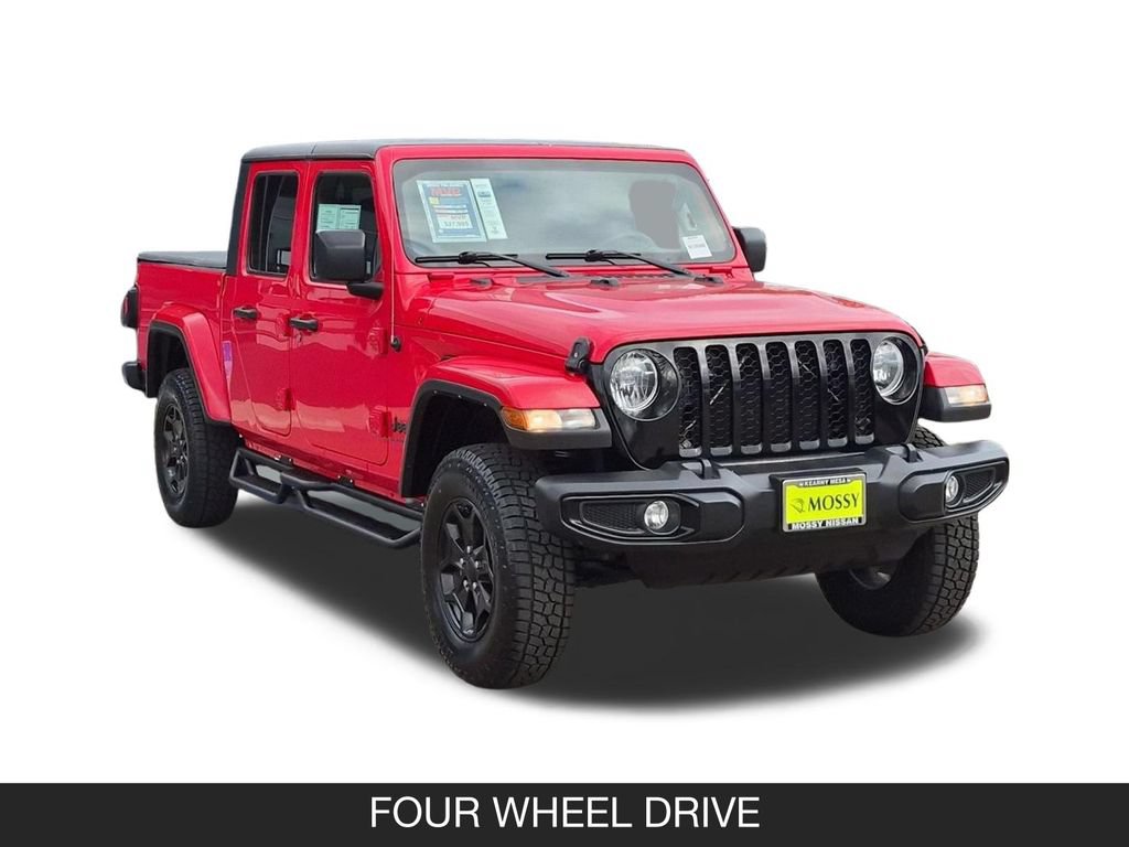 Used 2021 Jeep Gladiator Sport AWD/4WD image 2