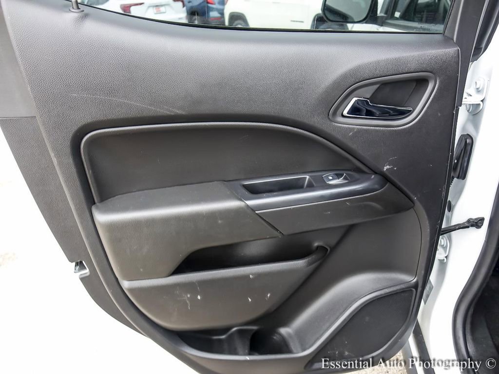 Used 2018 Chevrolet Colorado LT w/ Redline Special Edition AWD/4WD image 20