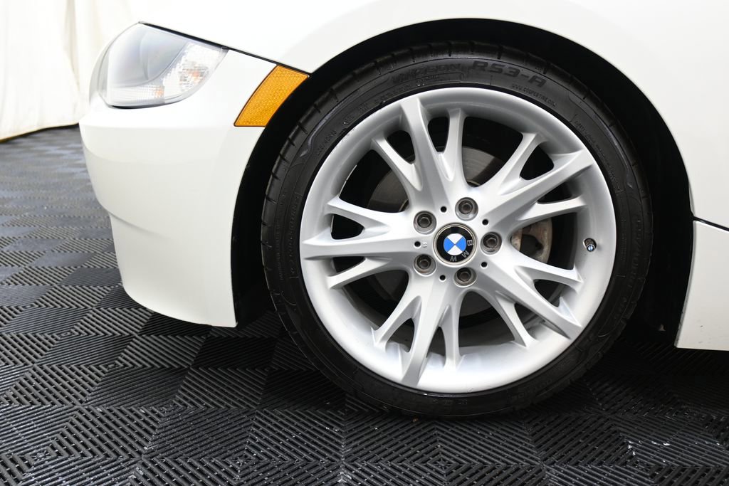 Used 2008 BMW Z4 3.0i RWD image 22
