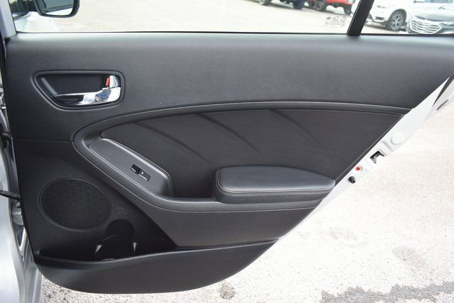 Used 2016 Kia Forte LX image 32