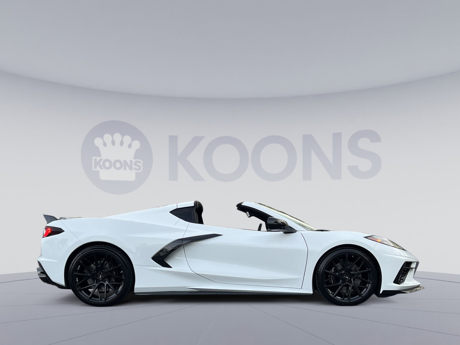 Used 2024 Chevrolet Corvette Stingray Coupe w/ Z51 Performance Package RWD image 7