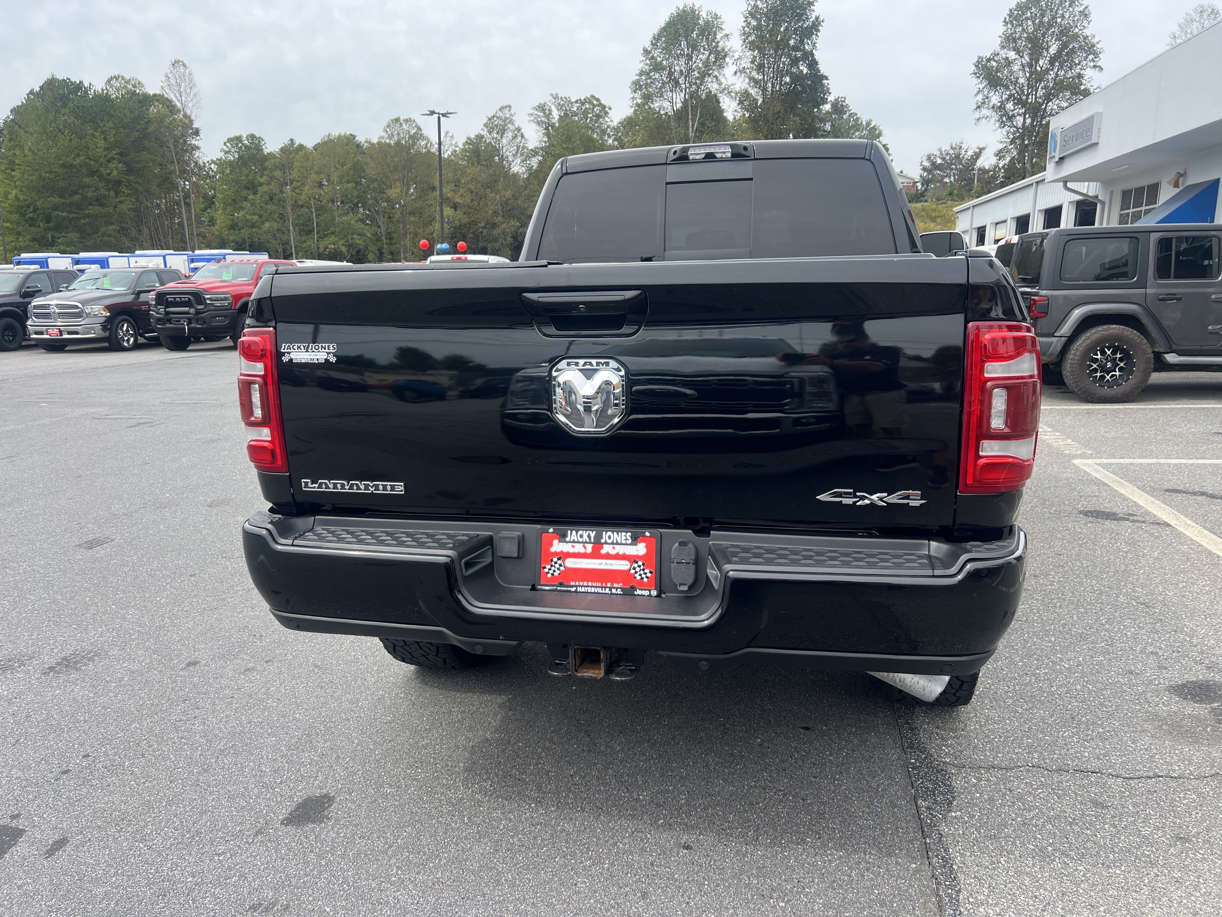 Used 2022 RAM 2500 Laramie AWD/4WD image 2