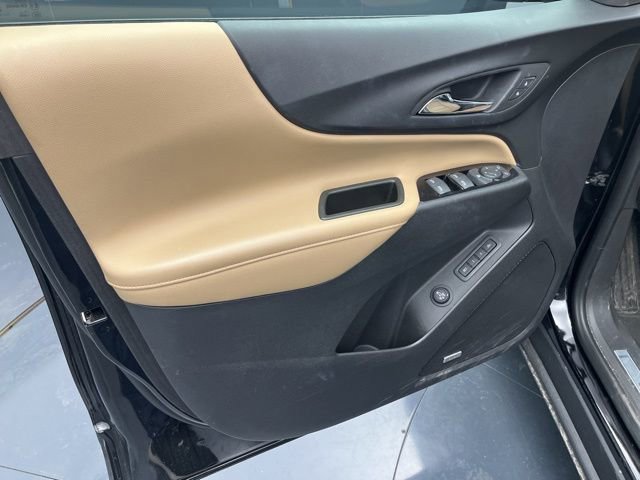 Used 2023 Chevrolet Equinox Premier image 10