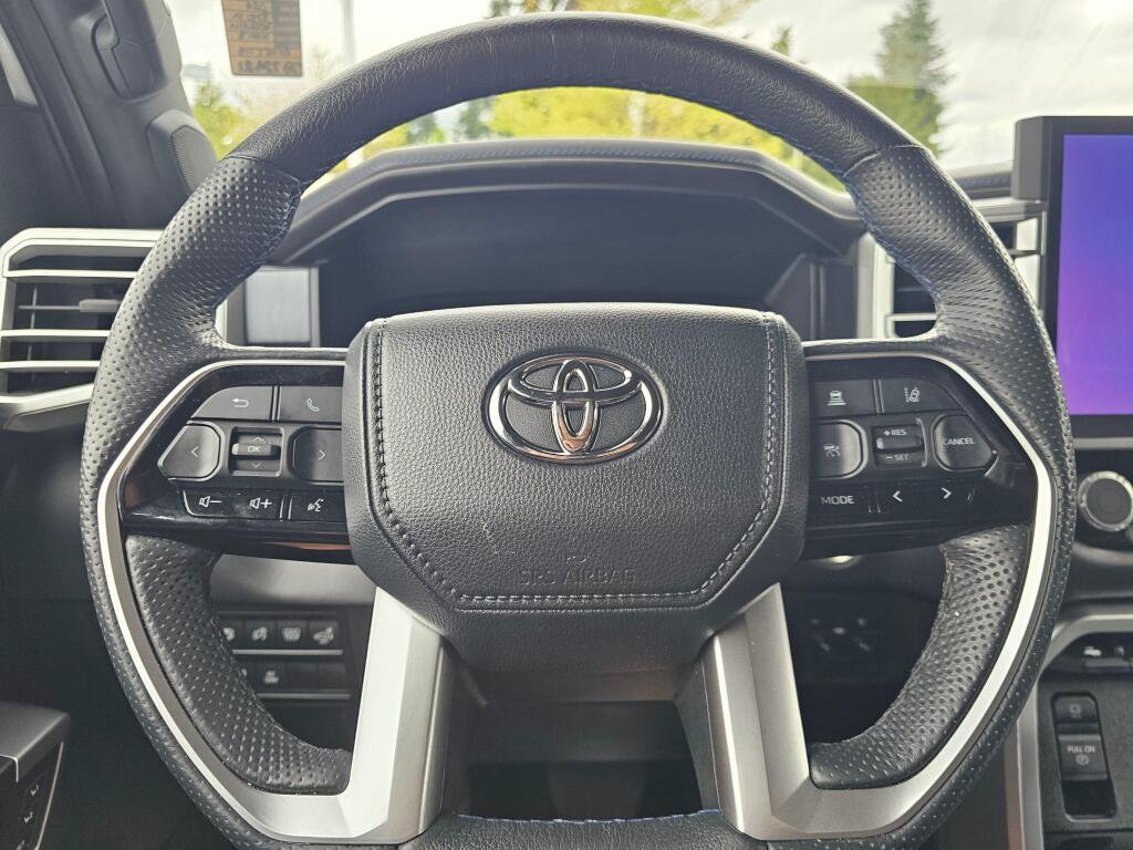Used 2024 Toyota Sequoia Platinum AWD/4WD image 26