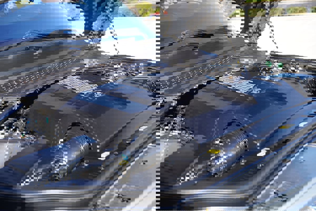 Used 2016 Land Rover Range Rover HSE image 5