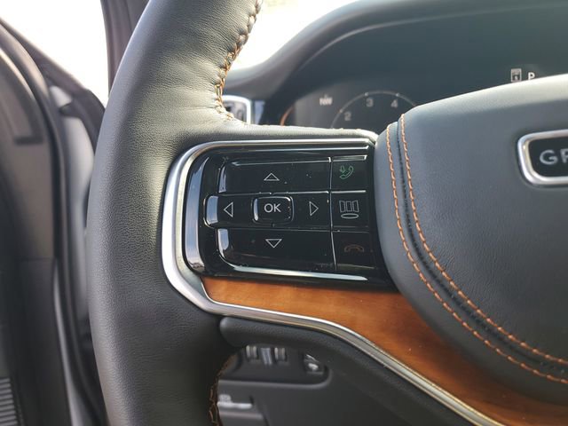 Used 2024 Jeep Grand Wagoneer Series III w/ HD Trailer Tow Package image 25