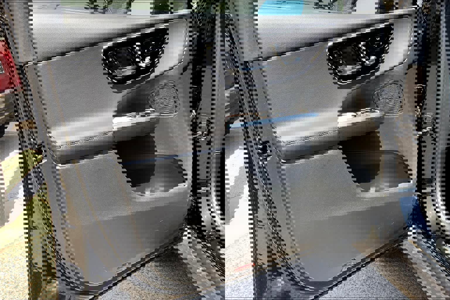 Certified 2025 Mercedes-Benz GLC 300 image 14