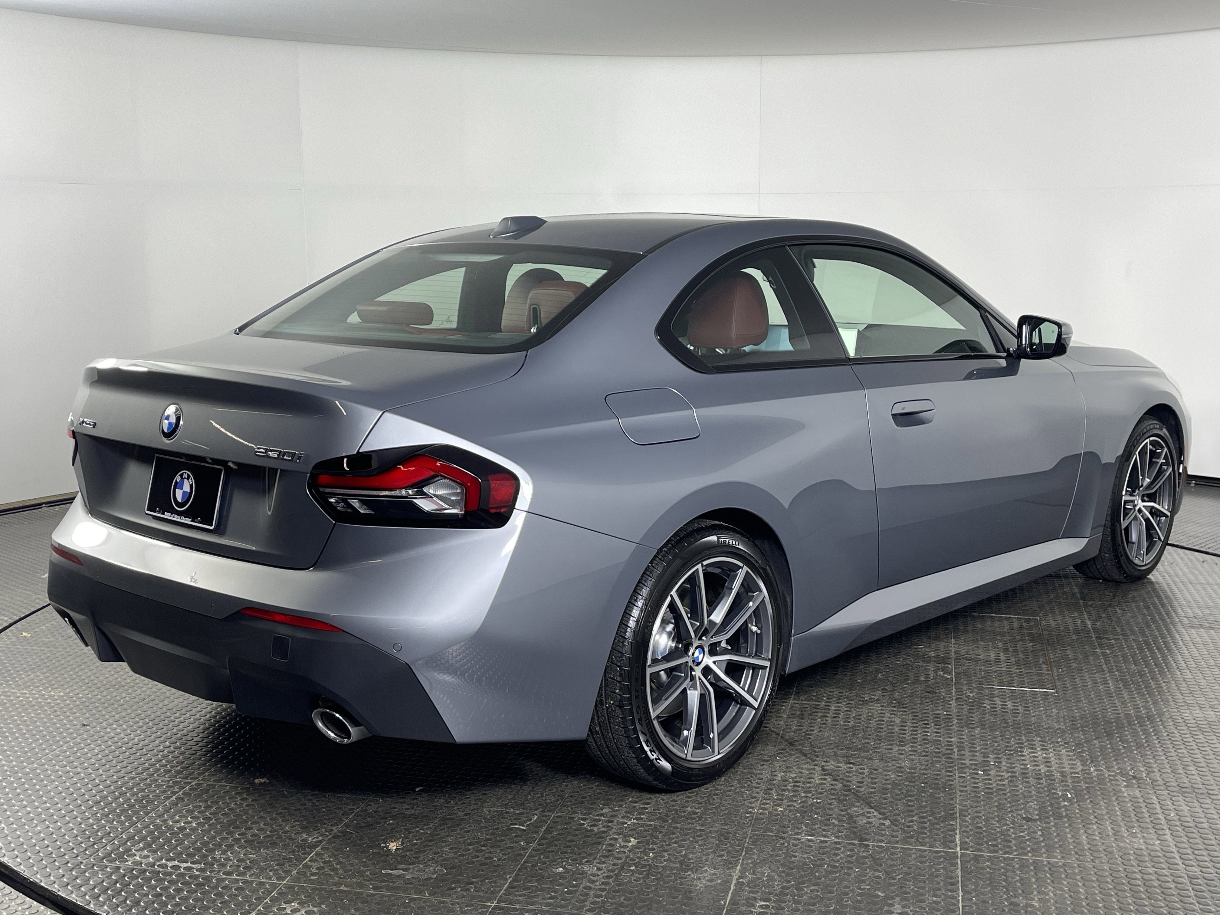 Used 2025 BMW 230i xDrive Coupe w/ Premium Package image 5