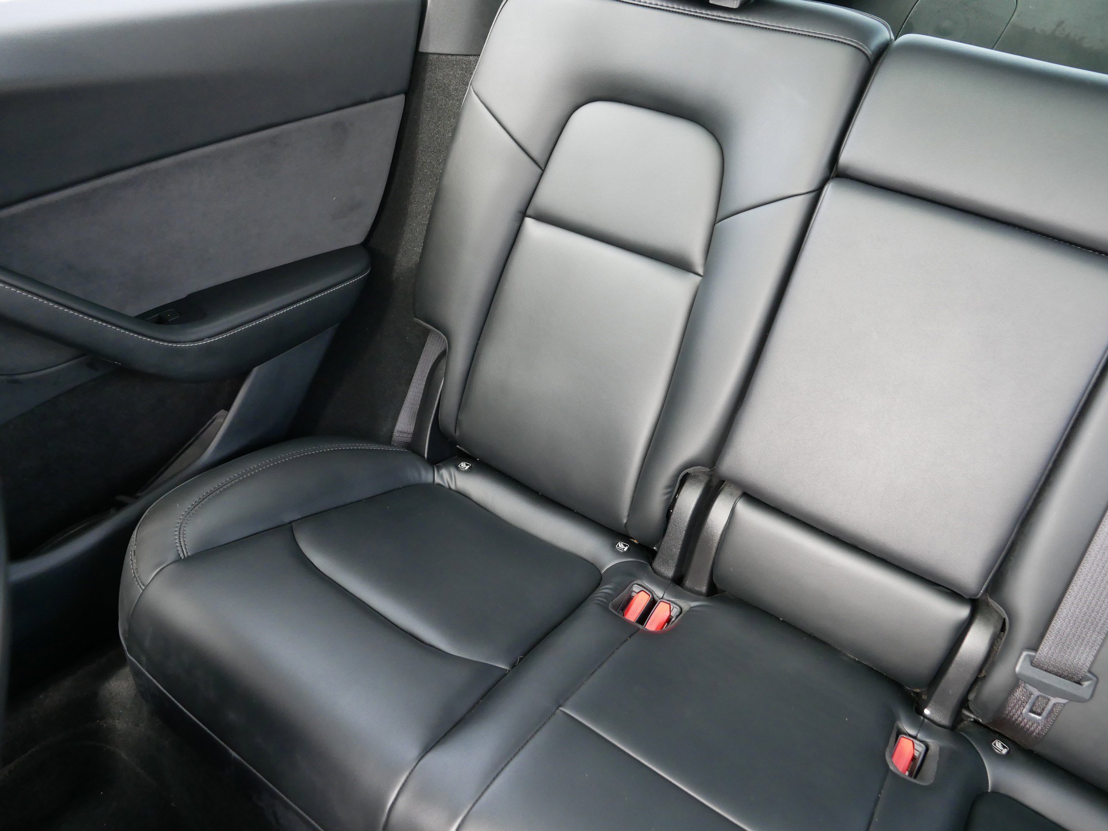 Used 2024 Tesla Model Y Long Range image 12