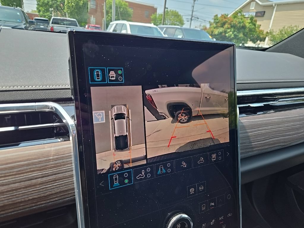 Used 2026 GMC Sierra EV Denali AWD/4WD image 36