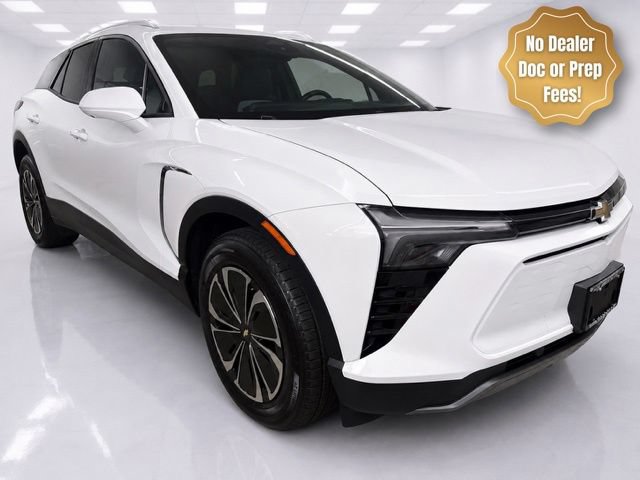 Used 2024 Chevrolet Blazer EV LT AWD/4WD image 3
