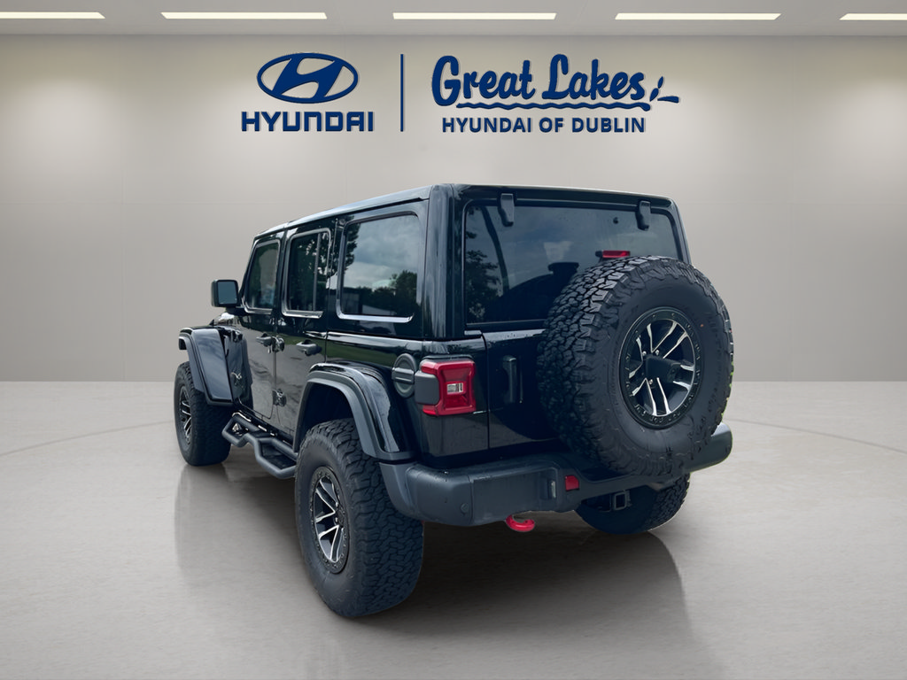 Used 2024 Jeep Wrangler Unlimited Rubicon AWD/4WD image 3