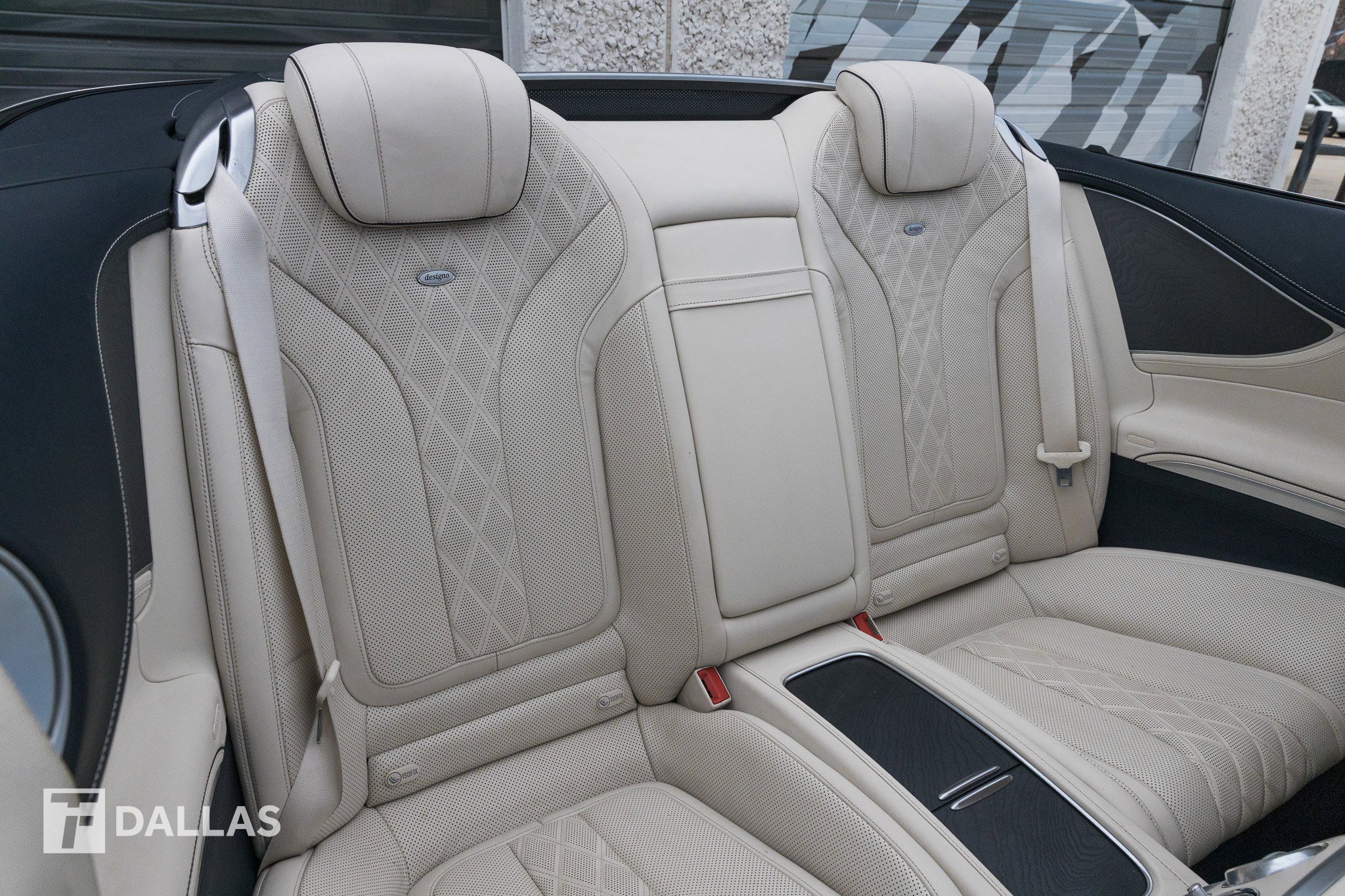 Used 2020 Mercedes-Benz S 560 Cabriolet image 36