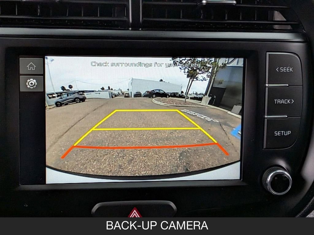 Used 2025 Kia Soul LX w/ LX Technology Package FWD image 20