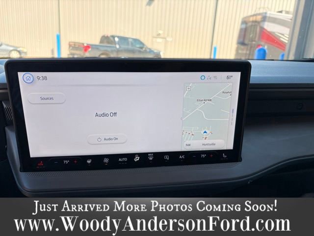 Used 2025 Ford Maverick Lobo AWD/4WD image 11