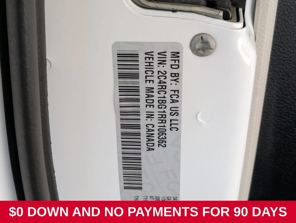 Used 2024 Chrysler Pacifica Touring-L FWD image 31