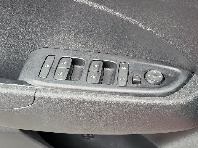 Used 2022 Hyundai Venue SE FWD image 14