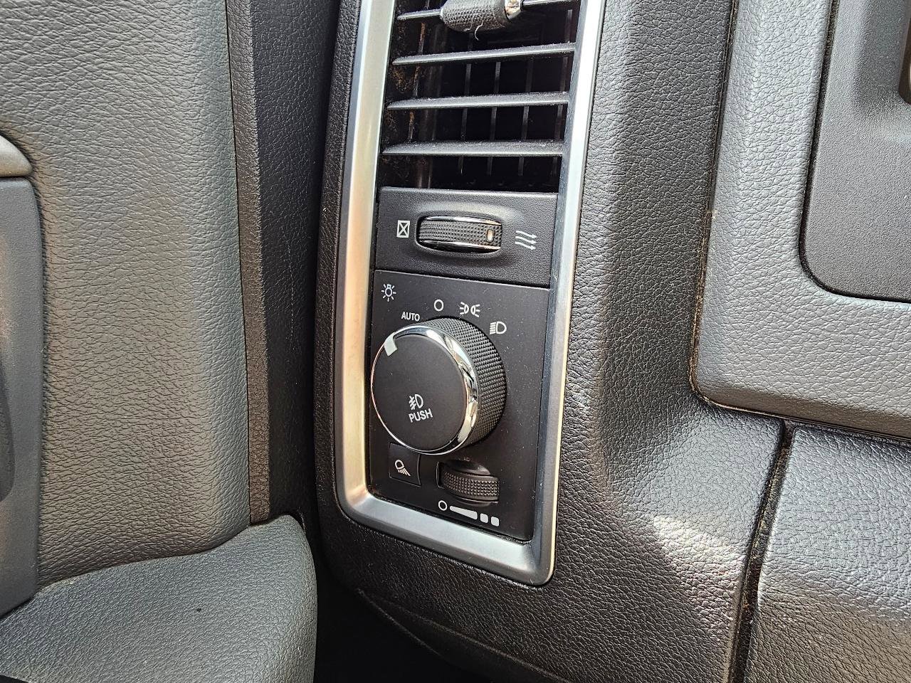 Used 2016 RAM 1500 Big Horn image 43