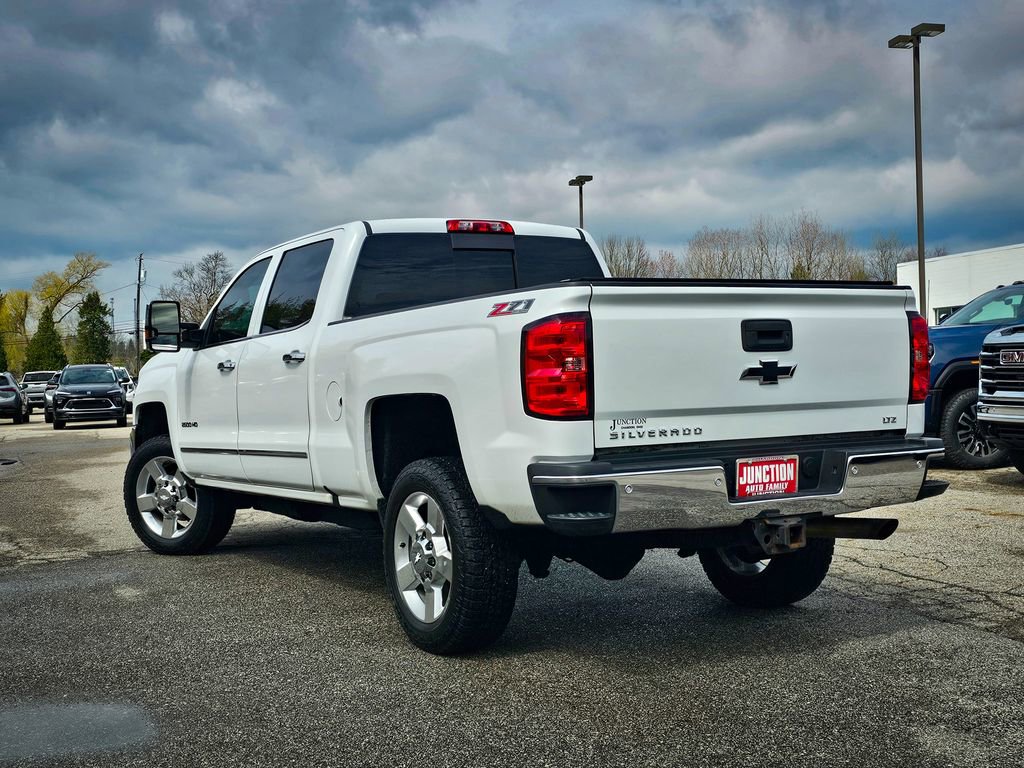 Used 2016 Chevrolet Silverado 2500 LTZ w/ LTZ Plus Package image 6