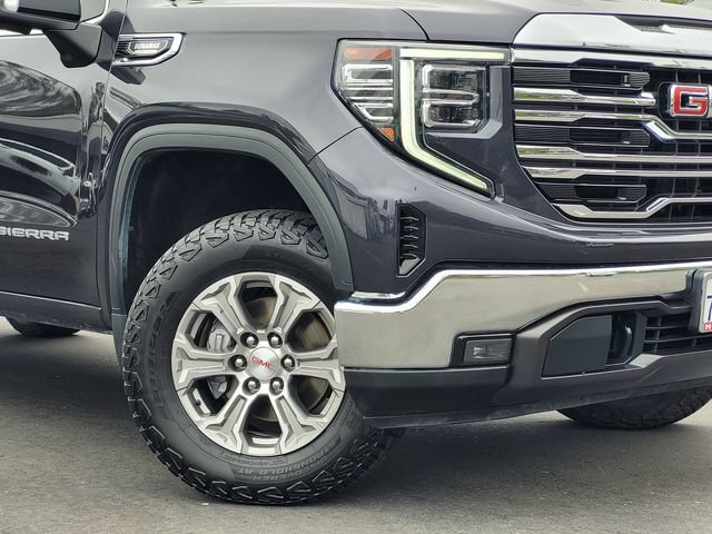 Used 2022 GMC Sierra 1500 SLT w/ SLT Convenience Package AWD/4WD image 9