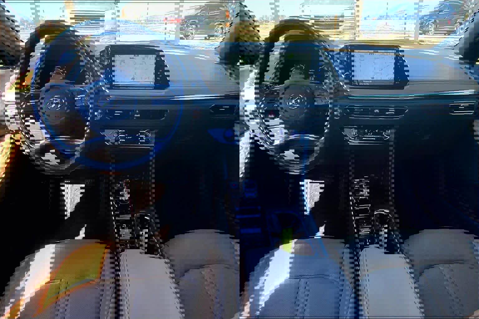 Used 2020 Hyundai Sonata Limited w/ Cargo Package image 16