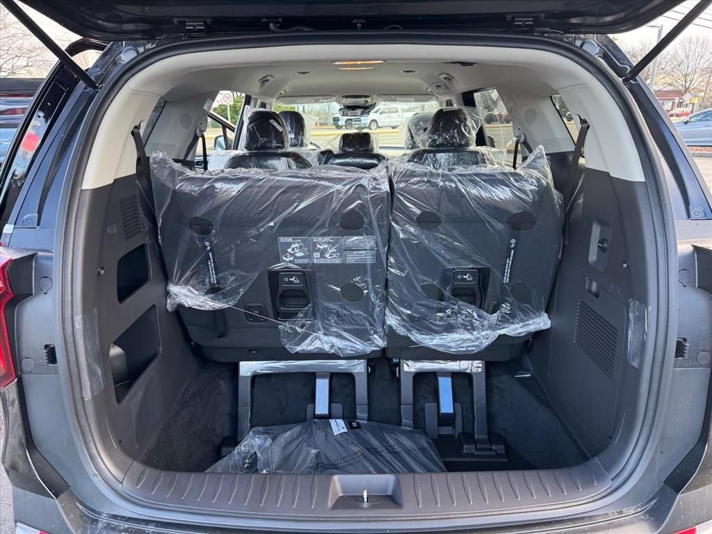 New 2026 Kia Carnival FWD image 7