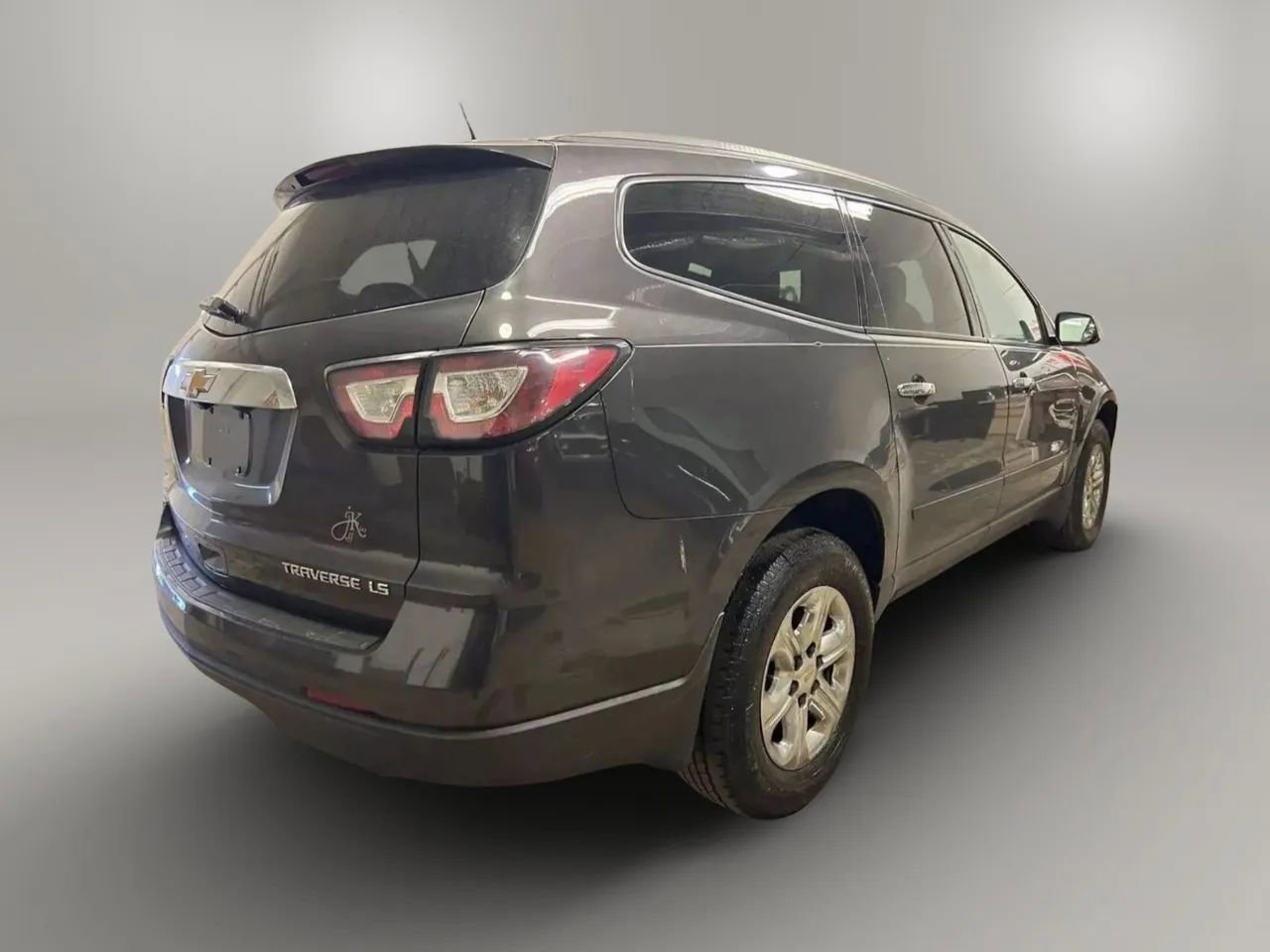 Used 2016 Chevrolet Traverse LS image 5