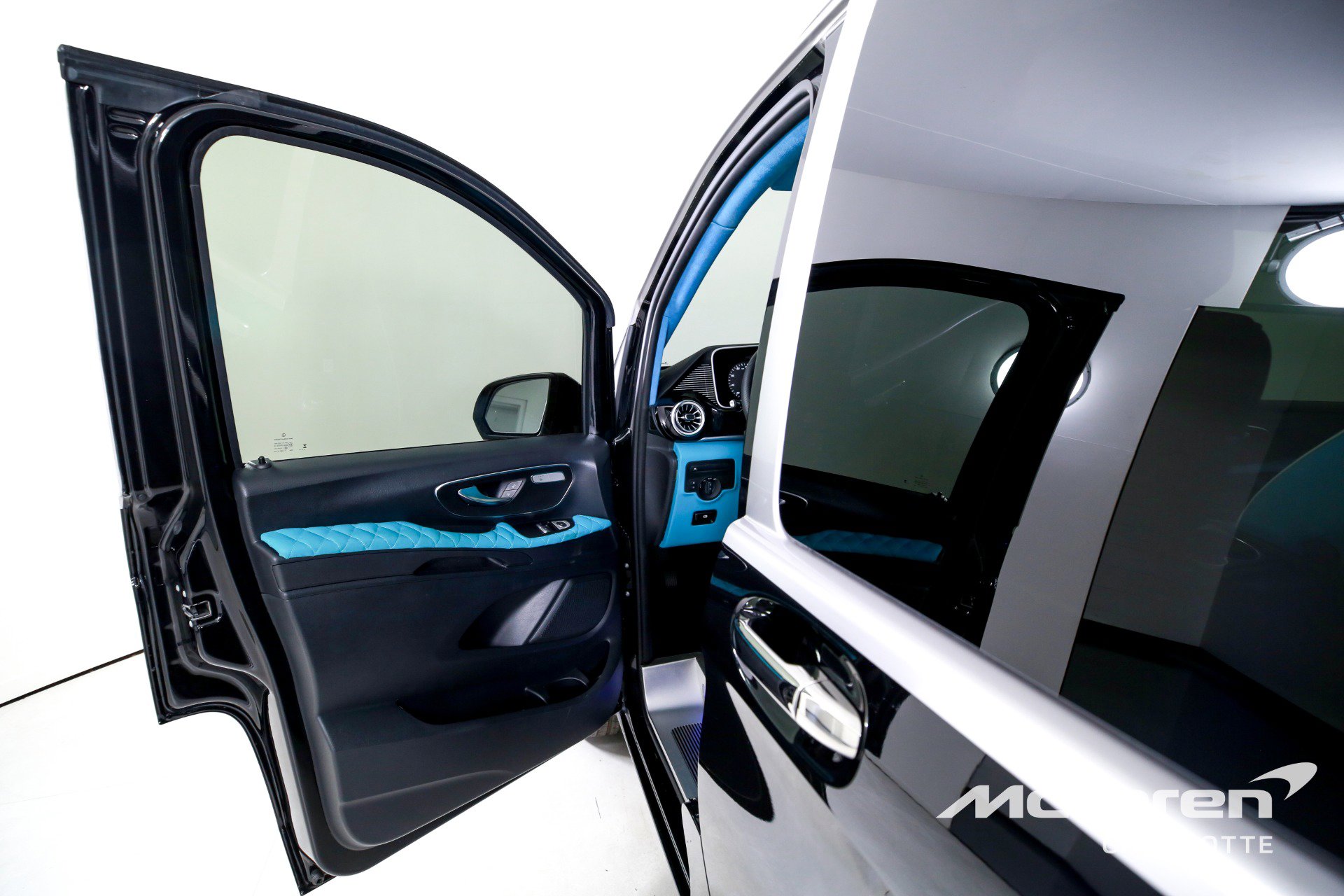 Used 2023 Mercedes-Benz Metris Passenger image 10