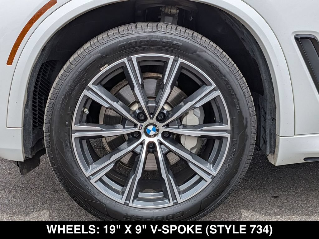 Used 2021 BMW X5 xDrive40i w/ M Sport Package AWD/4WD image 14