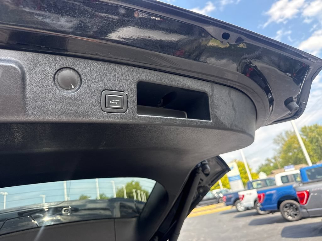 Used 2026 Chevrolet Equinox LT w/ Convenience Package II AWD/4WD image 15