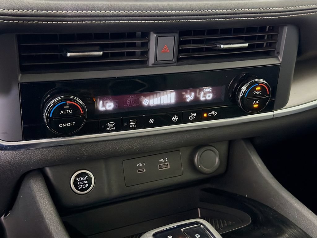 Used 2023 Nissan Rogue SV FWD image 19