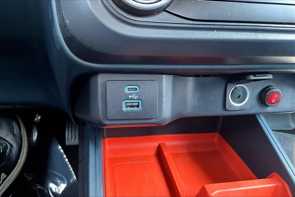 Used 2024 Ford Maverick XLT FWD image 18