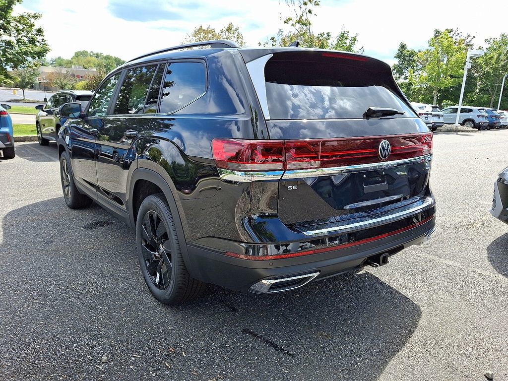 New 2026 Volkswagen Atlas SE image 3