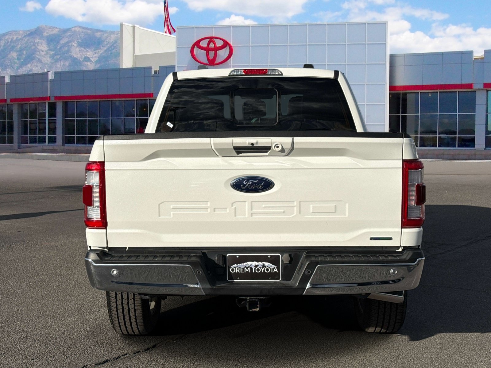 Used 2023 Ford F150 Lariat w/ Trailer Tow Package AWD/4WD image 5