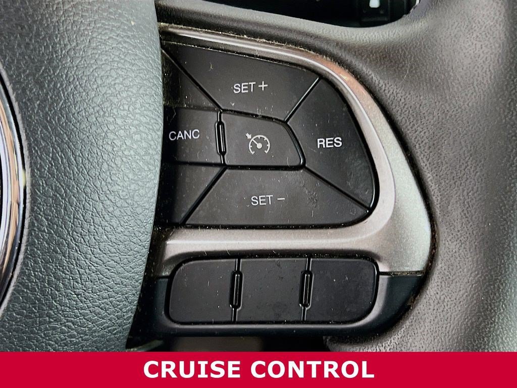 Used 2022 Jeep Renegade Latitude AWD/4WD image 15