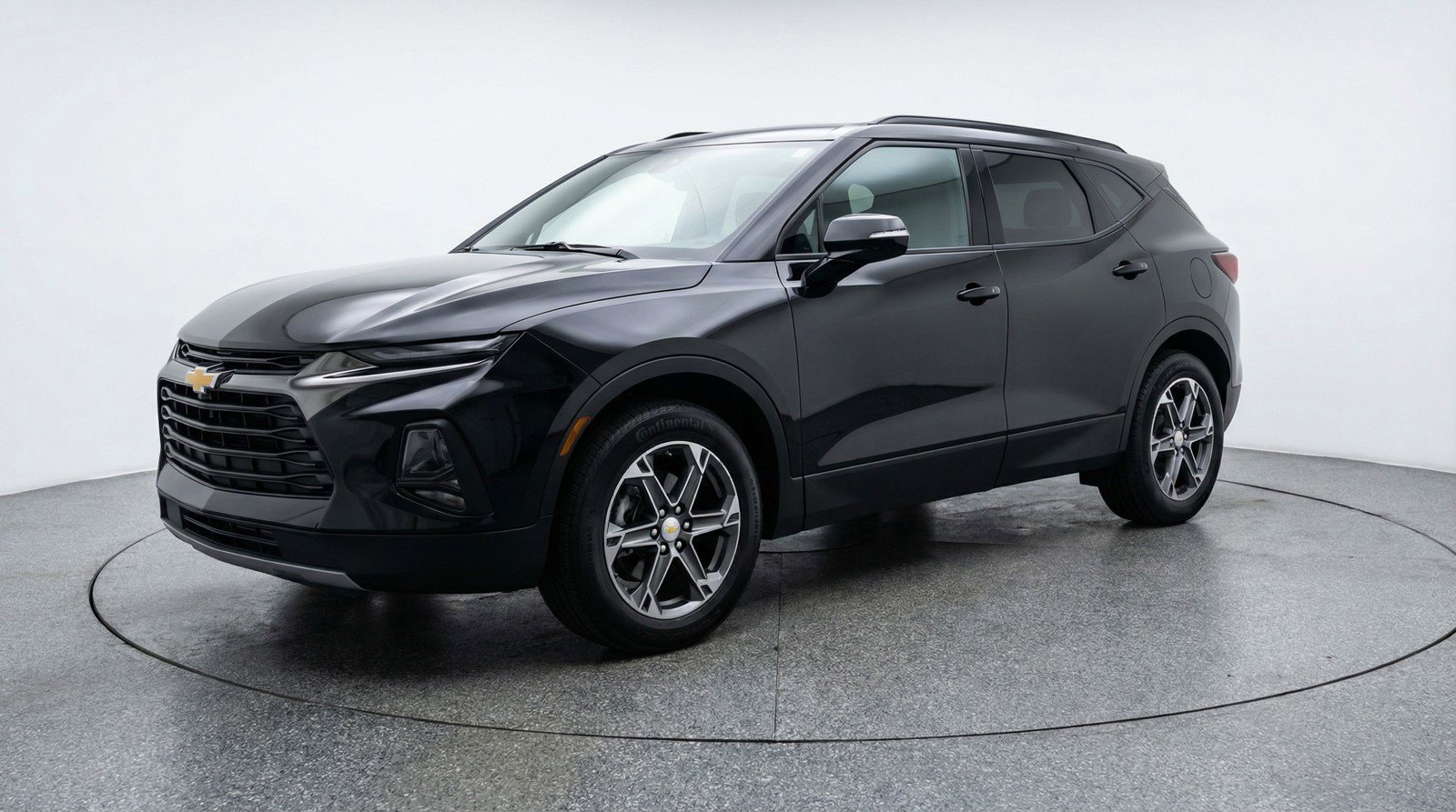 Used 2025 Chevrolet Blazer LT image 3