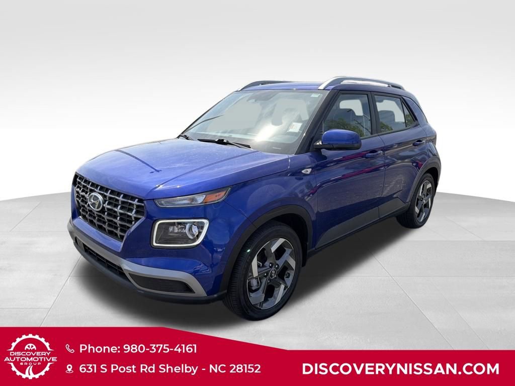 Used 2023 Hyundai Venue Limited image 10