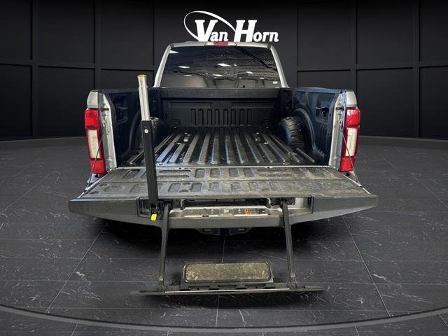 Used 2020 Ford F250 Lariat image 14