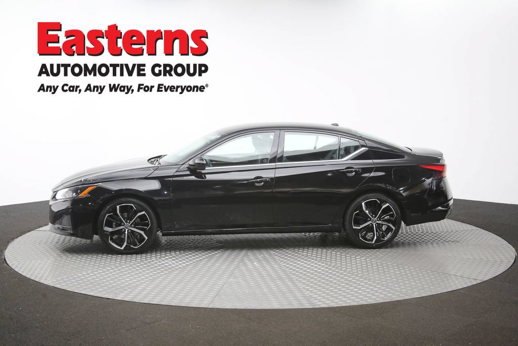 Used 2024 Nissan Altima 2.5 SR FWD image 59
