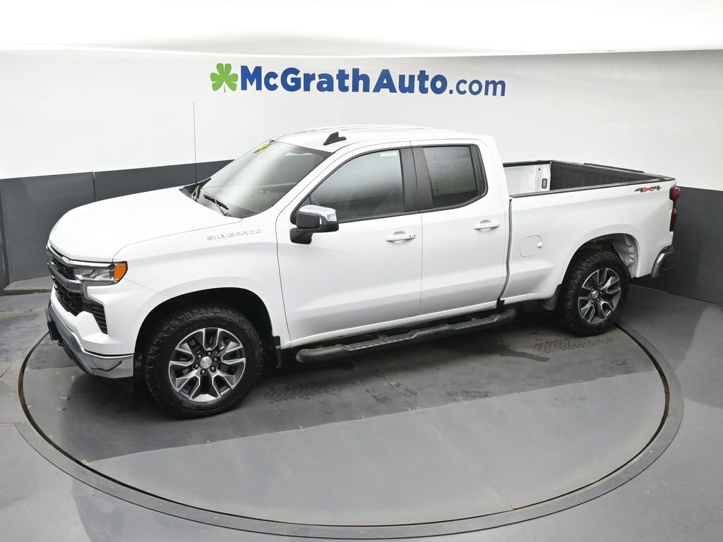 Used 2025 Chevrolet Silverado 1500 LT w/ Leather Package AWD/4WD image 18