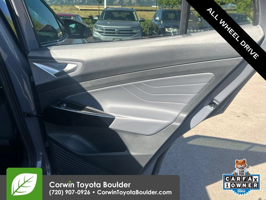 Used 2023 Volkswagen ID.4 Pro S AWD/4WD image 14