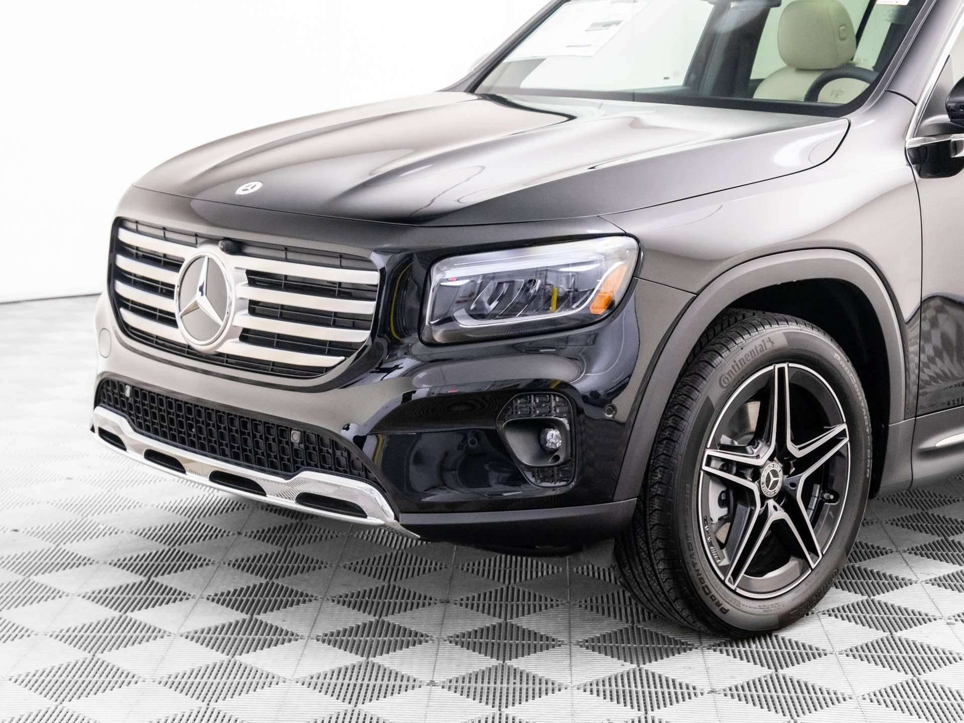 New 2026 Mercedes-Benz GLB 250 4MATIC image 37