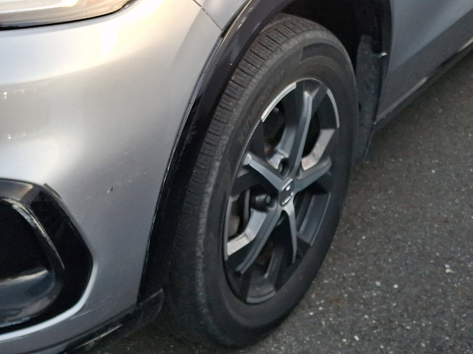 Used 2024 Honda HR-V EX-L image 10