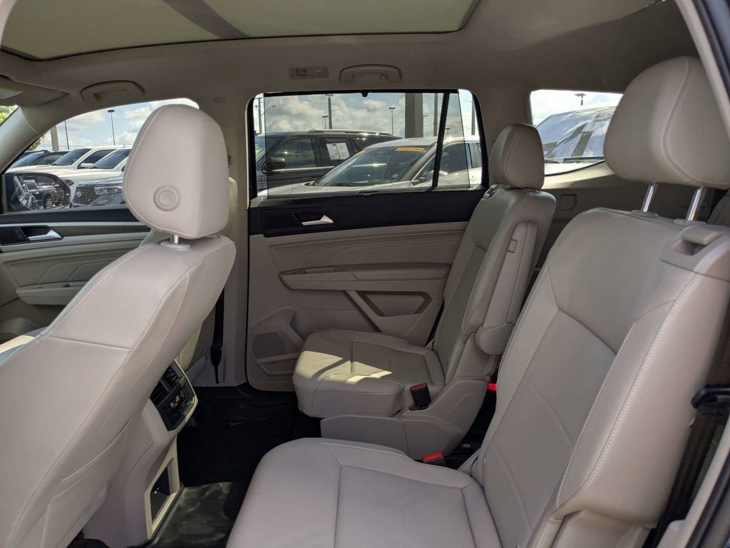 Used 2022 Volkswagen Atlas SEL AWD/4WD image 14
