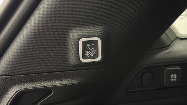 New 2026 Jeep Grand Cherokee Limited w/ Luxury Tech Group II image 32