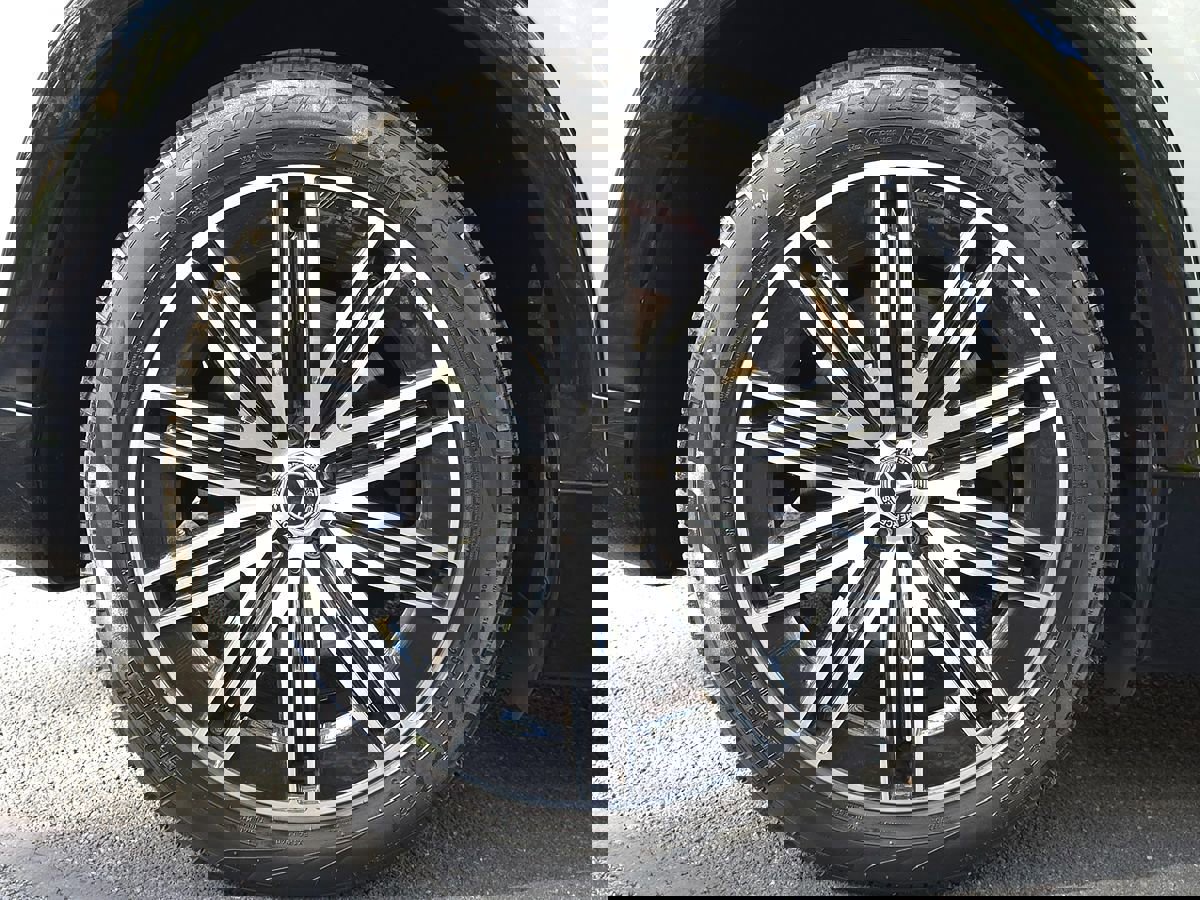 Used 2023 Mercedes-Benz EQS 580 4MATIC SUV image 88