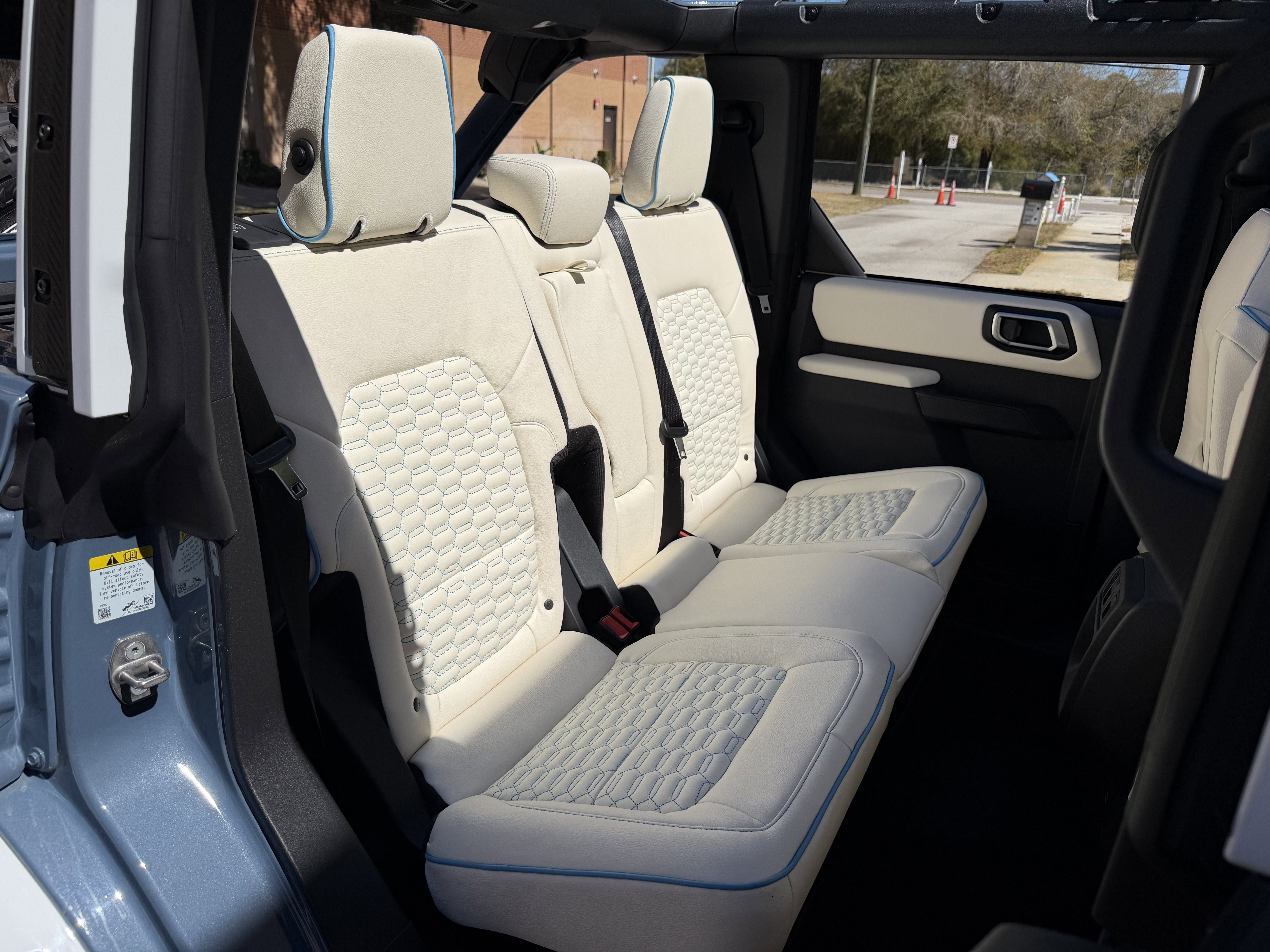 Used 2025 Ford Bronco Outer Banks AWD/4WD image 28