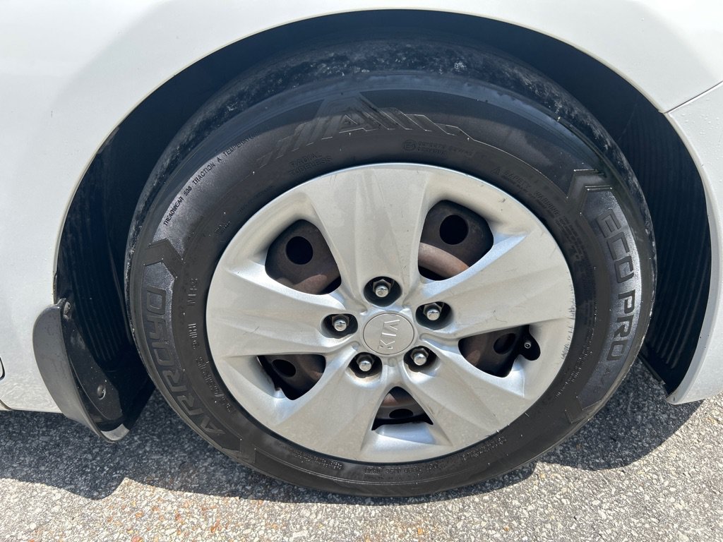 Used 2016 Kia Forte LX FWD image 19